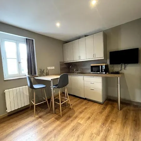 2 Pieces Cosy Place Morny! *
